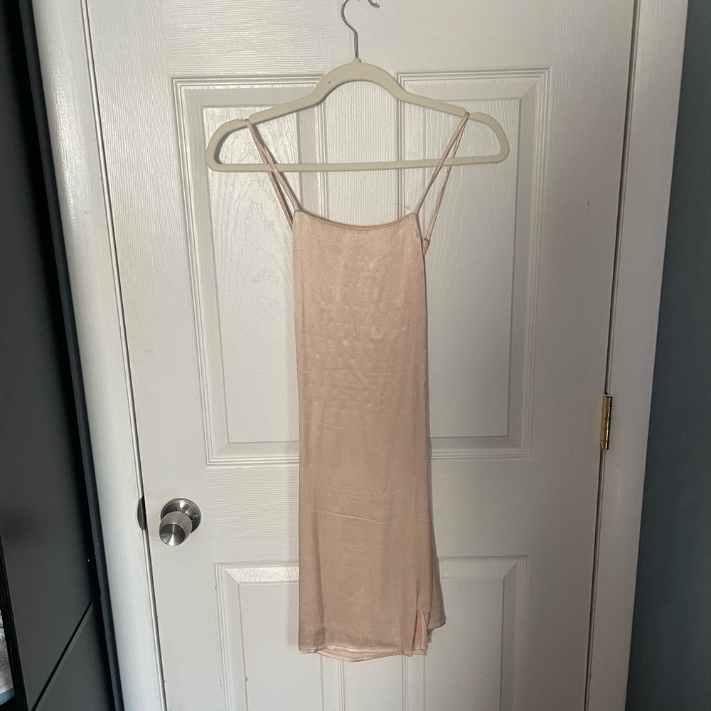 Le Lis Cream Satin Dress